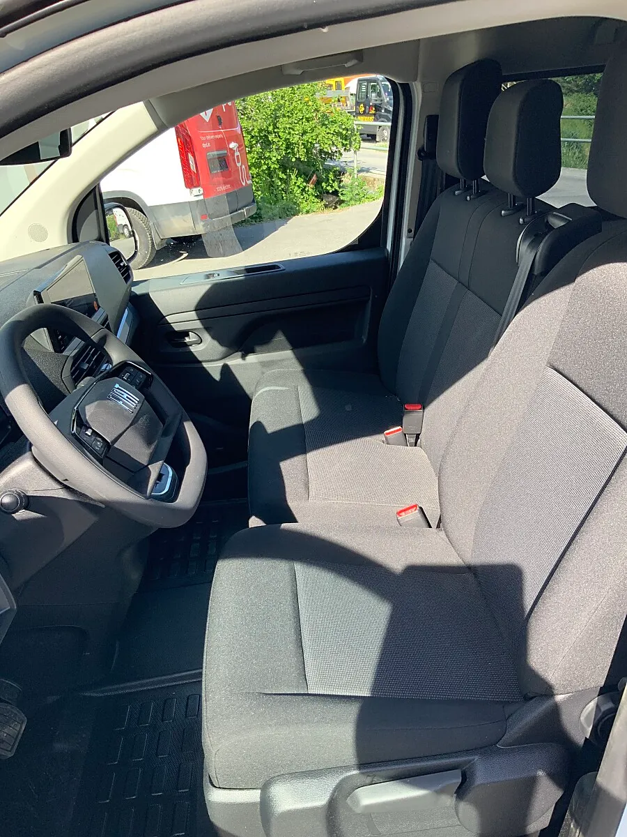 Fiat Scudo Kombi L3 Diesel 180 S&S EAT8 Netto €29.990 – Bild 6