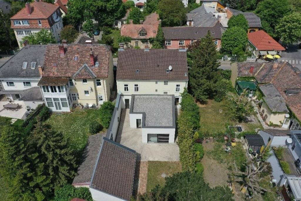 Einfamilienhaus mit 2 Wohneinheiten, Baden