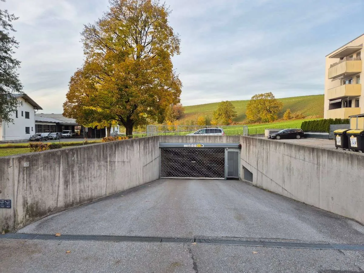 Tiefgaragenstellplatz - Ansicht 2