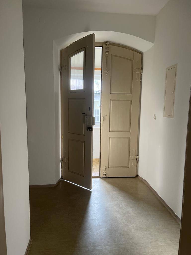 Charmante 3 Zimmer Wohnung in zentraler Lage - Ansicht 2