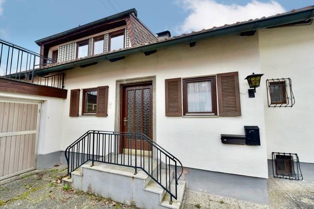 Einfamilienhaus (mit 2 Wohnebenen) - Ansicht 2
