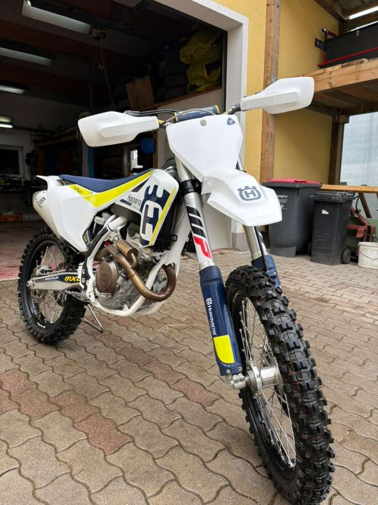 Husqvarna FC 250 Motocross