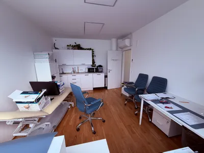 4-Zimmer-Gewerbeimmobilie mieten in Baden – 72 m², € 1.080 – Bild 4 von 32