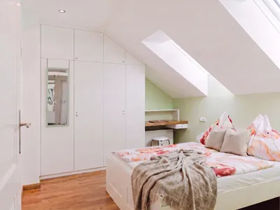 8-Zimmer-Haus kaufen in Vöcklabruck – 331 m², € 1.330.000 – Bild 13 von 14
