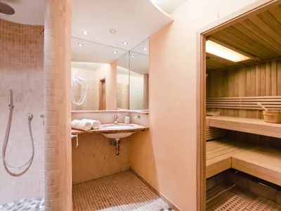 8-Zimmer-Haus kaufen in Vöcklabruck – 331 m², € 1.330.000 – Bild 11 von 14