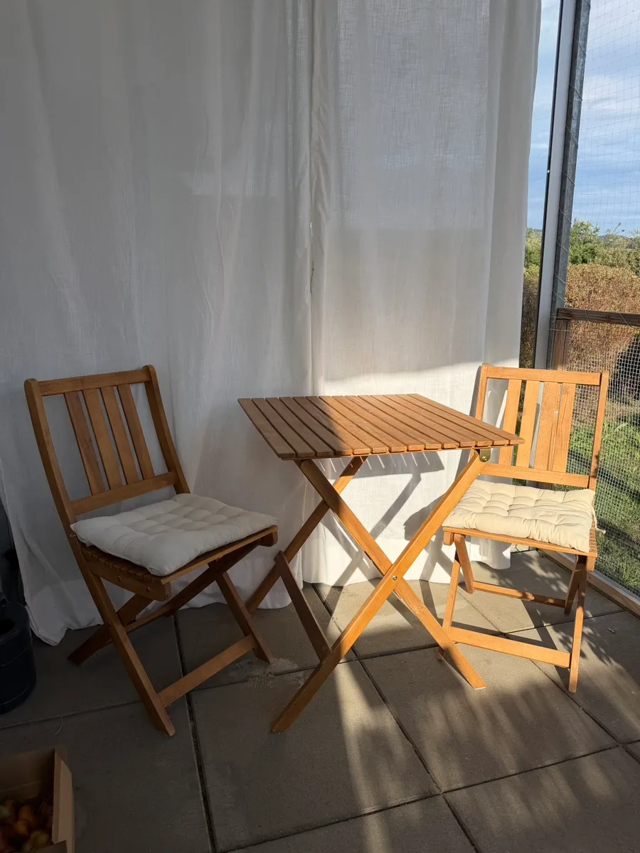 JYSK Balkonset - Klapptisch + 2 Klappstühle, € 60,- (4160 Schlägl)