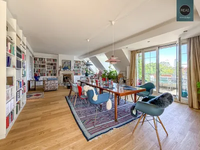 Provisionsfrei: Döblinger Cottage ! Klimatisiertes Luxus - Dachgeschoss - Apartment mit 2 Terrassen! Garagen verfügbar!