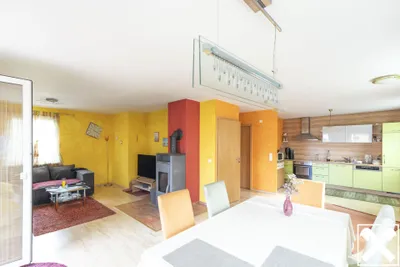 3-Zimmer-Haus kaufen in Vöcklabruck – 110 m², € 396.000 – Bild 3 von 17