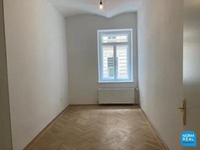 Altbau 6 Zimmer WG Wohnung – Bild 3