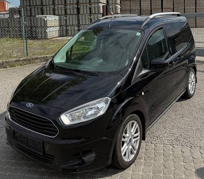 Ford Tourneo Courier 1,0 EcoBoost Start/Stop Titanium