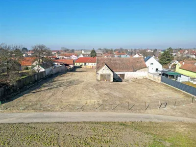 Grundstück kaufen in Korneuburg – 2 849 m², € 600.000