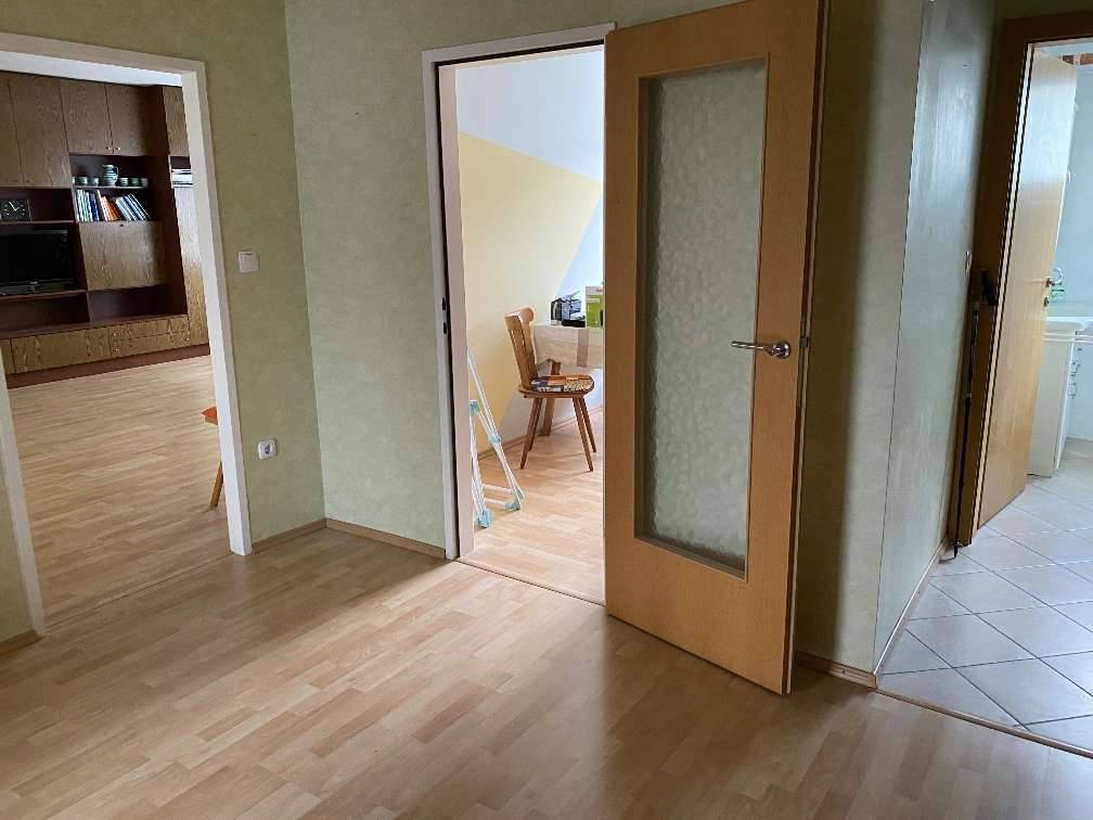 Ruhige schöne Wohnung nähe Bahnhof - Ansicht 2