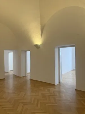 6-Zimmer-Wohnung mieten in Graz – 175 m², € 2.244 – Bild 33 von 44