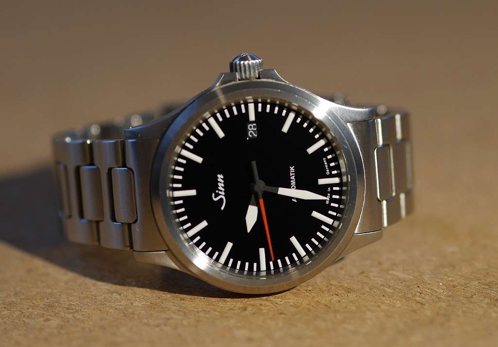 SINN 556 I RS mit Edelstahlarmband, € 849,- (1040 Wien) - willhaben