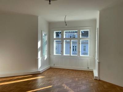 Altbauwohnung - saniert - unbefristet