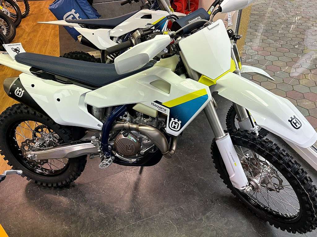 Husqvarna FX 450 NEU Mod 2025 Motocross