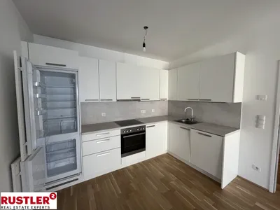 Moderne 4-Zimmer-Wohnung in zentraler Lage – Bild 2