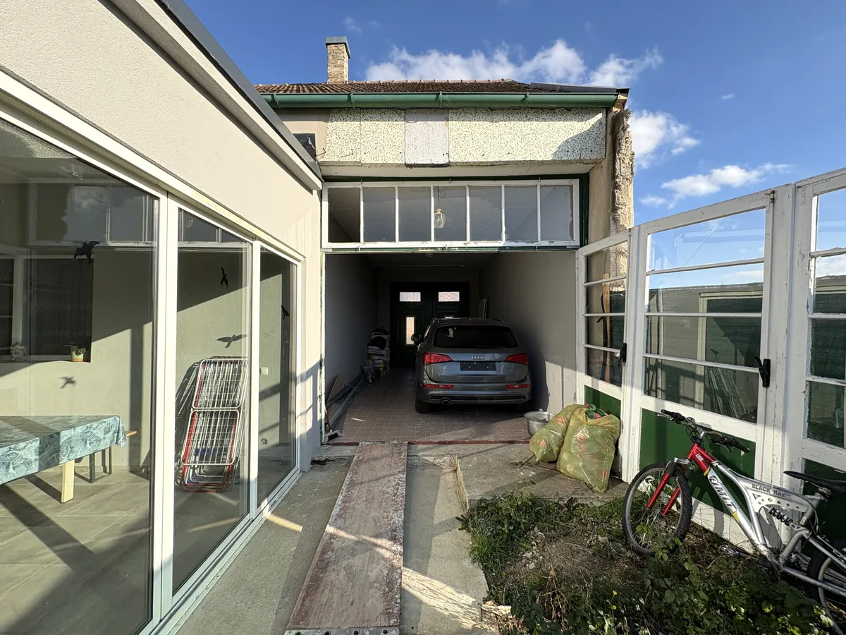 Koffer Packen und Einziehen - Renoviert 2025 - knapp 800m² Nutzfläche - im Zentrum - Widok 3