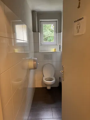 16-Zimmer-Gewerbeimmobilie mieten in Klagenfurt Land – 500 m², € 2.897 – Bild 8 von 8