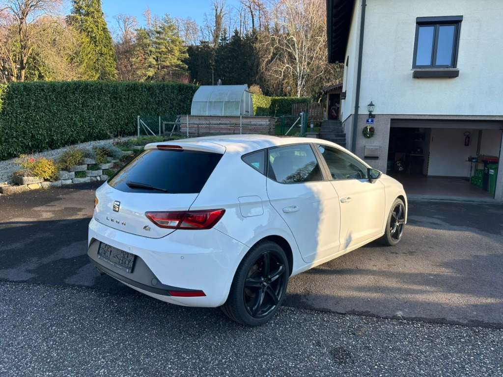 Seat Leon Fr Tsi Start Stopp Klein Kompaktwagen Km Willhaben