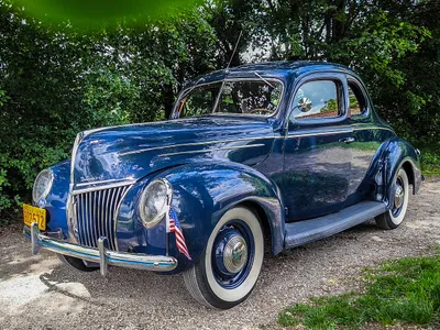 Ford Deluxe 5-Window (V8 Flathead)
