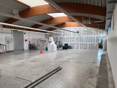Gewerbeimmobilie mieten in Baden – 230 m², € 6 – Bild 2 von 7