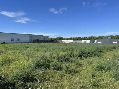 Immobilie mieten in Wiener Neustadt – 2 879 m², € 2.700 – Bild 2 von 6