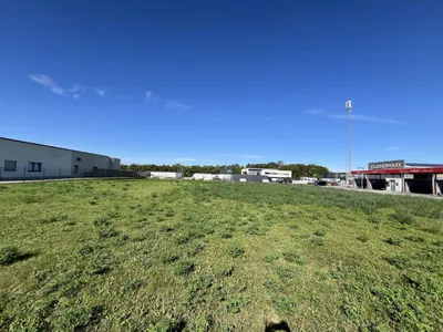 Immobilie mieten in Wiener Neustadt – 2 879 m², € 2.700 – Bild 5 von 6