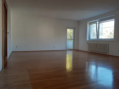 2-Zimmer-Wohnung kaufen in Salzburg Stadt – 76 m², € 340.000 – Bild 2 von 10