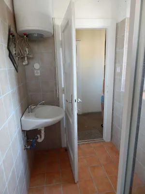 1-Zimmer-Wohnung mieten in Eisenstadt – 30 m², € 460 – Bild 5 von 6