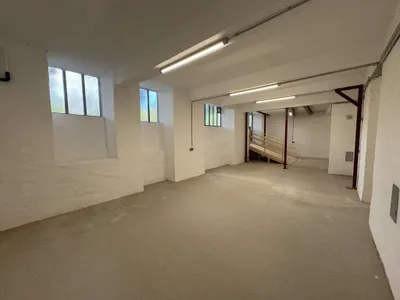 2-Zimmer-Gewerbeimmobilie mieten in Wien – 121 m², € 1.328 – Bild 7 von 12