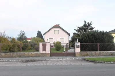 4-Zimmer-Haus kaufen in Baden – 130 m², € 450.000 – Bild 26 von 36