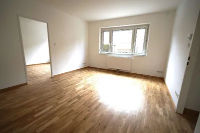 Moderne 2 Zimmer Wohnung mit durchdachtem Grundriss in Top Lage nahe Bahnhof Liesing und Riverside – Bild 3