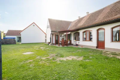 4-Zimmer-Haus kaufen in Jennersdorf – 120 m², € 255.000 – Bild 2 von 14