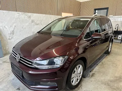 VW Touran Highline 2,0 SCR TDI DSG 7SITZE AHK Nav...