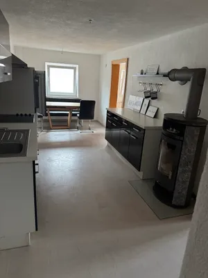 3-Zimmer-Wohnung mieten in Innsbruck-Land – 100 m², € 1.250 – Bild 2 von 8
