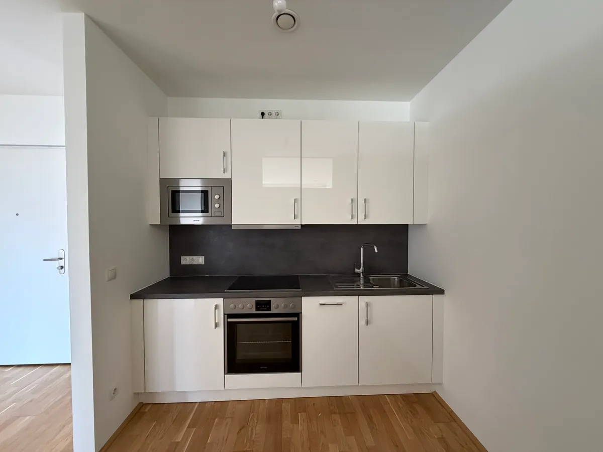Helle 2-Zimmer-Wohnung mit Panoramablick - WG geeignet - Ansicht 2