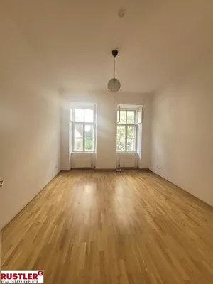 2,5 Zimmerwohnung - WG-Geeignet -Hofseitig