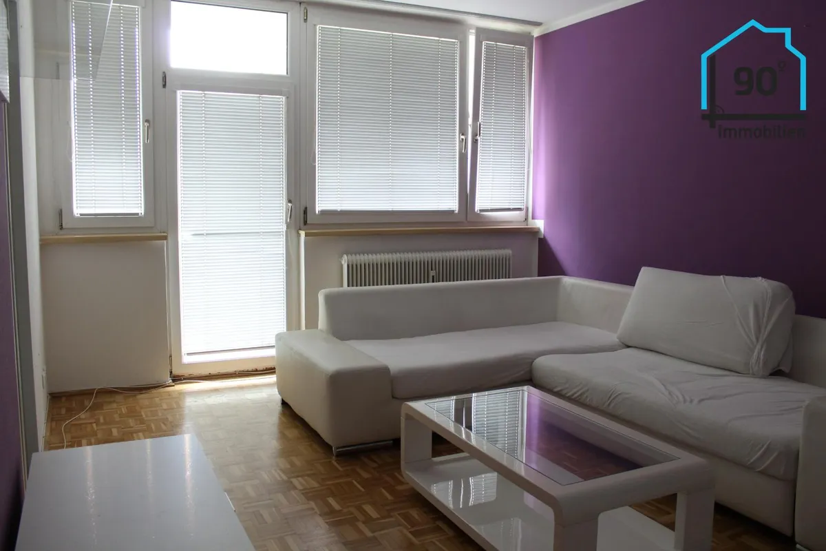 Investition in die Zukunft: Vermietete 2 Zimmer Wohnung mit Loggia - Ansicht 2