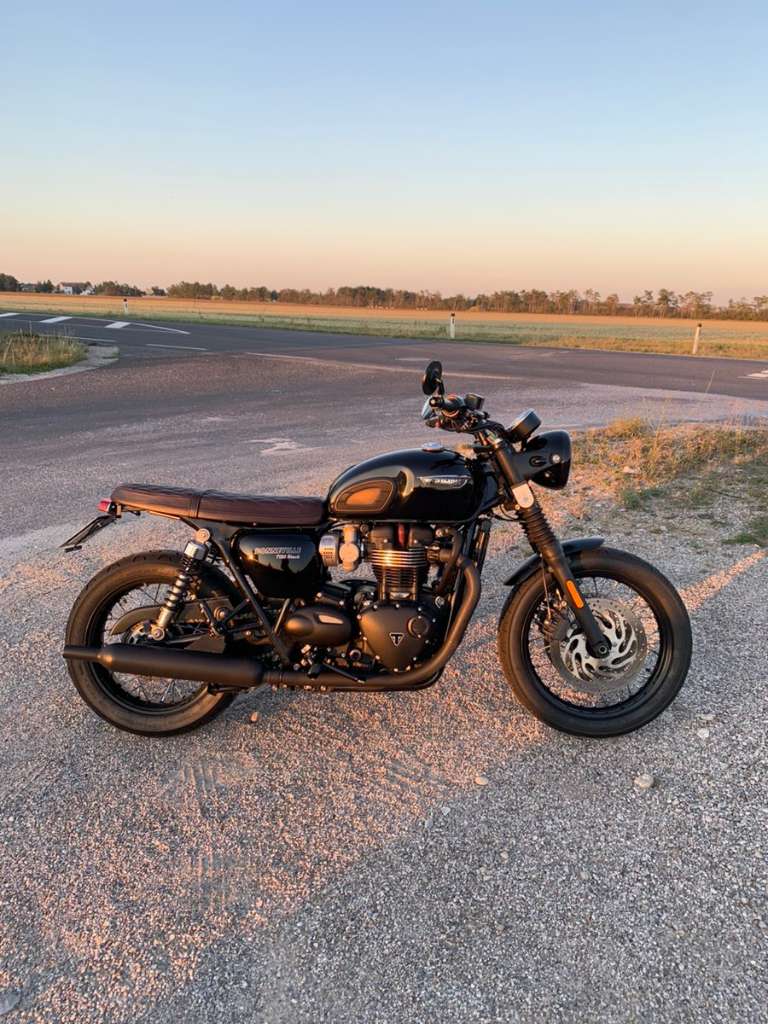 Triumph Bonneville T Black Naked Bike Willhaben