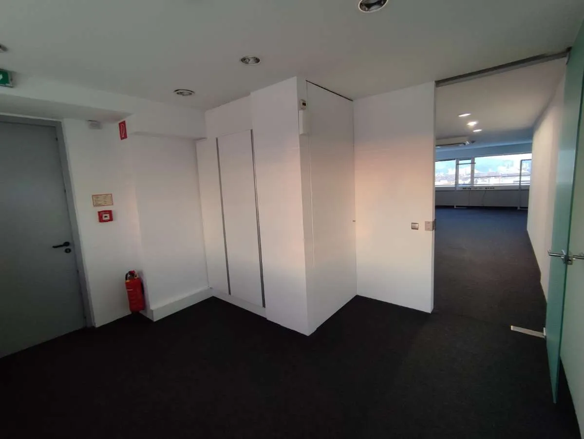 AKTION - ersten zwei Monate MIETFREI - 119 m² top ausgestattete Bürofläche für Ihr Business - Ansicht 3