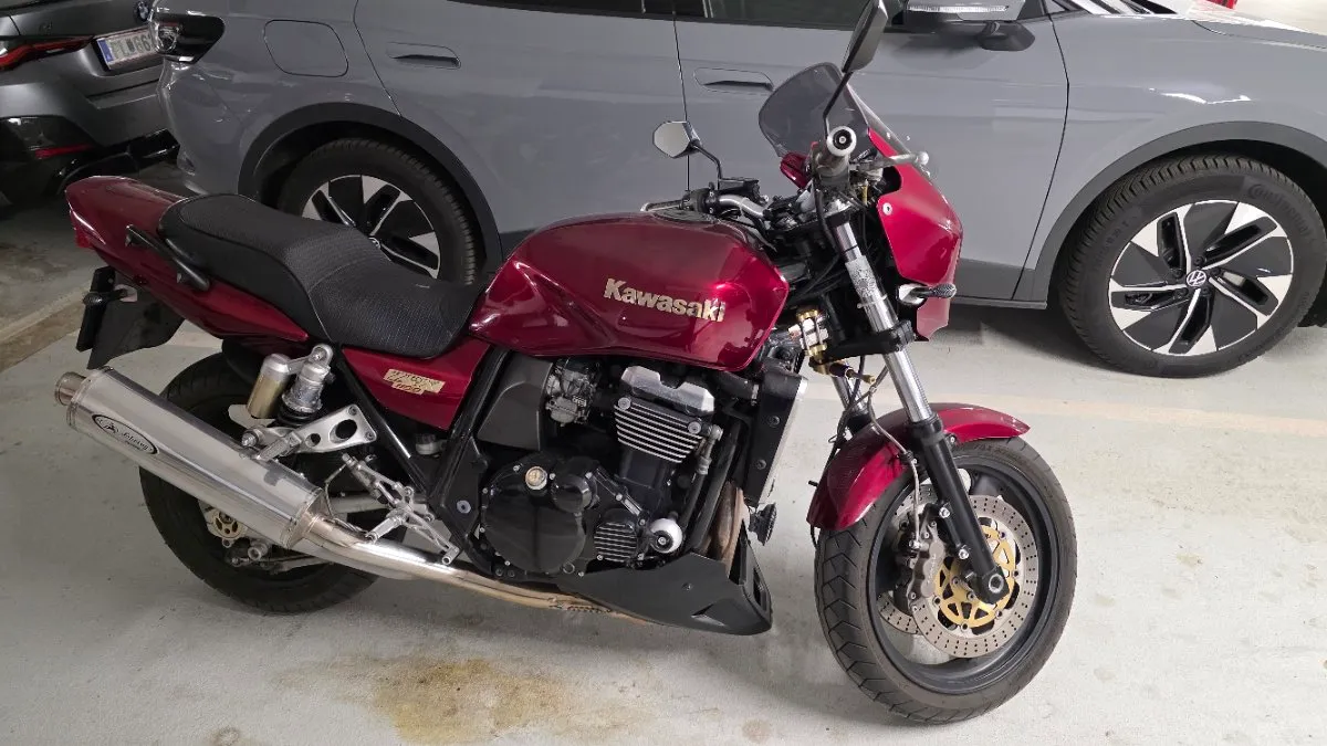 Kawasaki ZRX