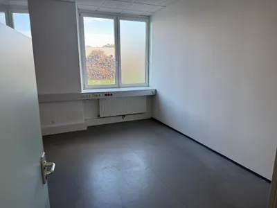 Gewerbeimmobilie mieten in Vöcklabruck – 210 m², € 800 – Bild 4 von 6