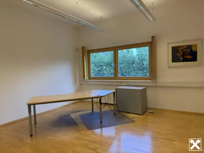 3-Zimmer-Gewerbeimmobilie kaufen in Neunkirchen – 90 m², € 150.000 – Bild 2 von 10