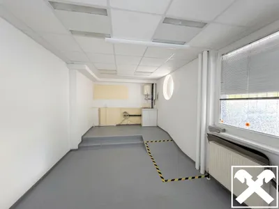 Immobilie mieten in Innsbruck-Land – 320 m², € 1.664 – Bild 10 von 11