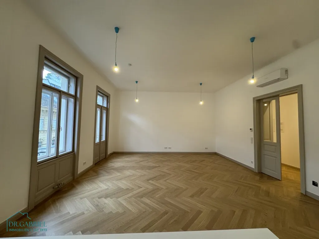 EXKLUSIVE ALTBAUMIETE - ERSTBEZUG NACH SANIERUNG - NÄHE SCHWARZENBERGPLATZ - Ansicht 2