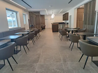 Gewerbeimmobilie mieten in Salzburg-Umgebung – 200 m², € 4.000 – Bild 1 von 8