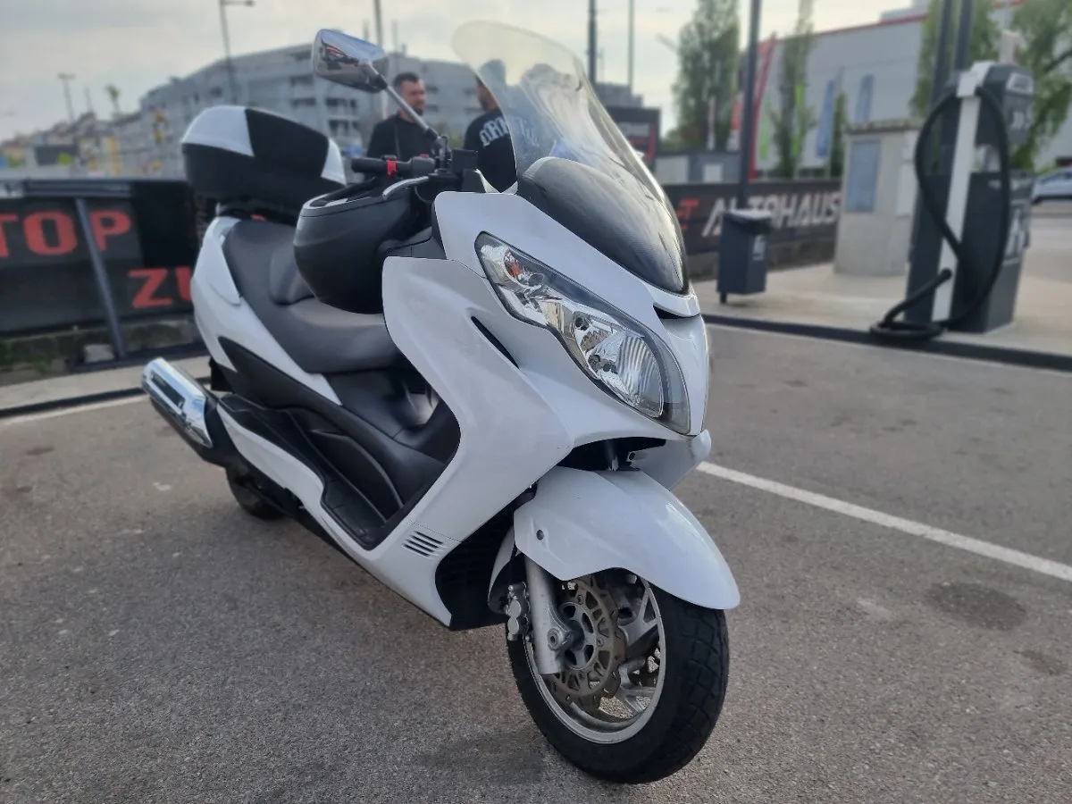Suzuki Burgman