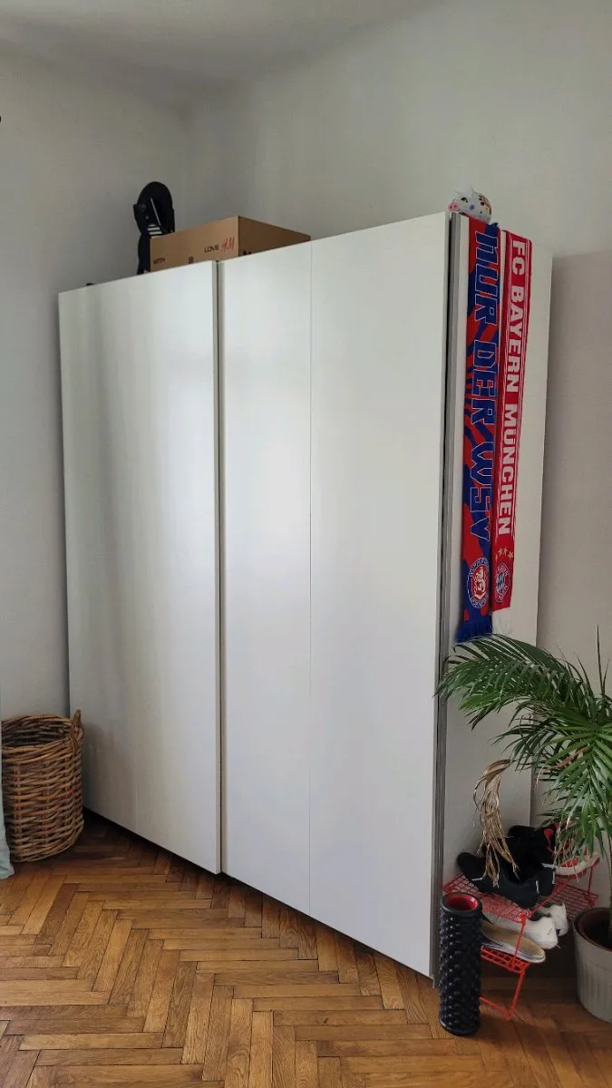 Ikea Pax Schiebetüren, € 150,- (1200 Wien)