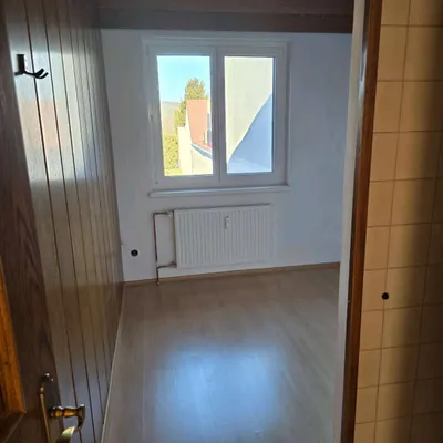 3-Zimmer-Wohnung mieten in Baden – 40 m², € 590 – Bild 1 von 5